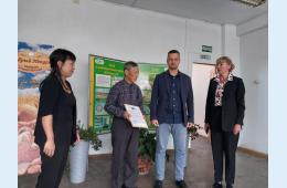 12.10.2023 Коллектив предприятия поздравили с двойным праздником | Администрация муниципального округа город Партизанск Приморского края Официальный сайт